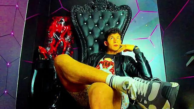 Ethan Waalker online show from February 17, 4:22 am