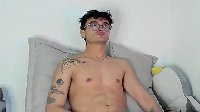 charlie dicker online show from December 18, 11:56 pm