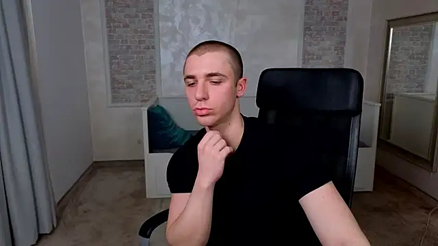 KellenWest online show from April 11, 4:19 am