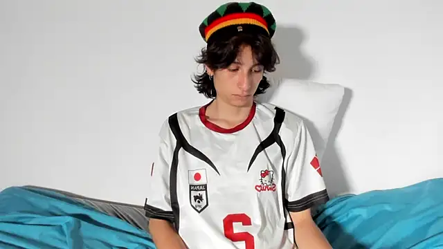 cirosky elchicopolla online show from April 11, 7:45 am