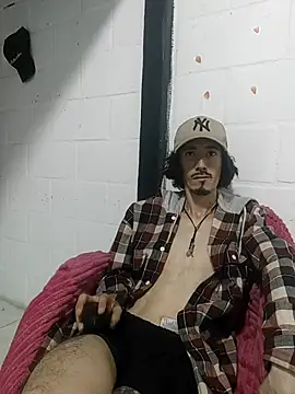 sk8-boy online show from March 29, 10:10 pm