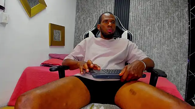 King BBC09 online show from December 18, 8:49 pm