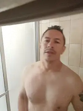 L hotcream online show from February 9, 1:38 pm