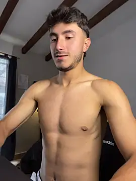 LIAM COLT online show from June 18, 7:41 pm