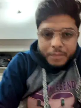 boyzzxzzz online show from December 19, 6:49 pm