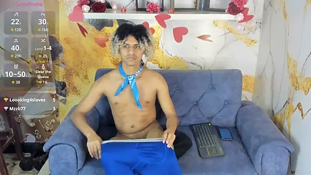 Victor LatinBoy online show from February 17, 8:02 am