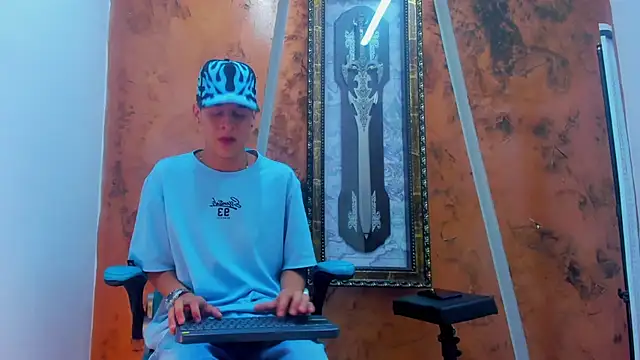 tommy bigcock19  online show from December 22, 6:54 am