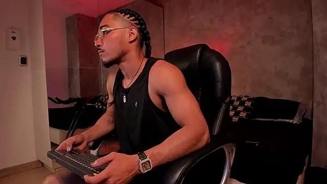 Maximo Zahir online show from January 15, 3:54 am