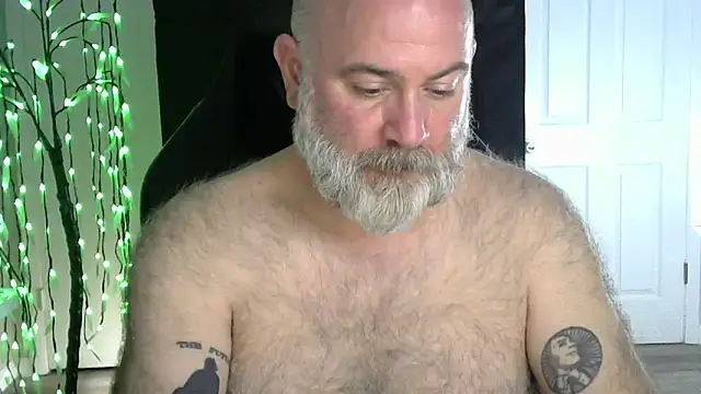 XJJ77x online show from March 28, 2:12 am