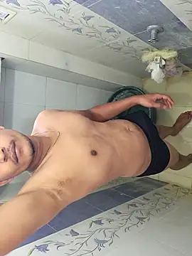 jerryrooh69 online show from April 19, 4:56 am