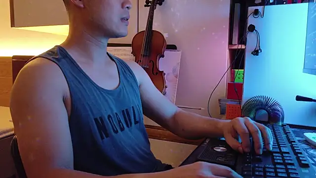 OnlyHand9x online show from July 13, 5:26 pm