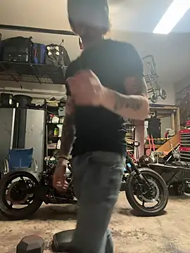 Derrick7799 online show from March 12, 2:52 am