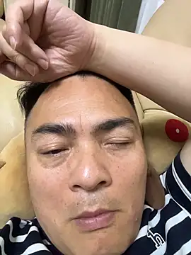 amychen0714 online show from June 28, 1:06 pm