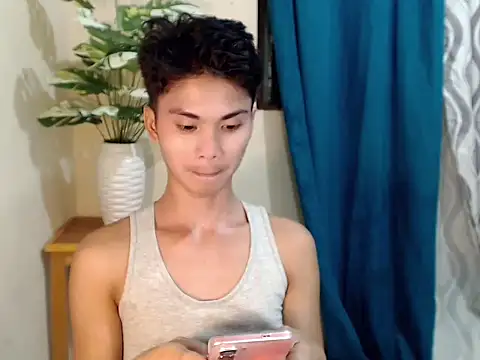 Brandnewboy86 online show from July 15, 7:31 pm