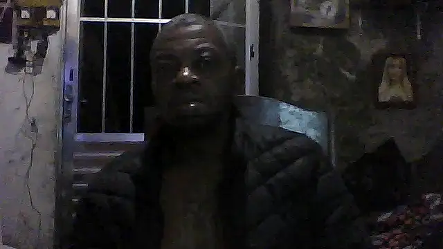 Negaomalinha1 online show from June 11, 2:44 am