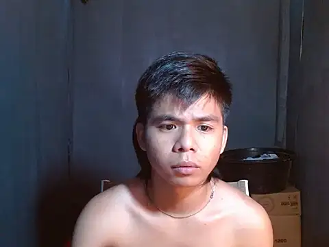 pinoymonstercock xx online show from April 9, 8:20 am