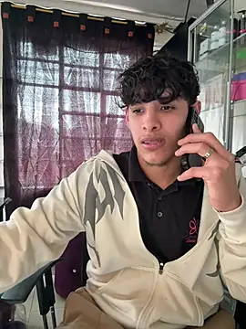 MaxStar26 online show from April 6, 4:30 pm