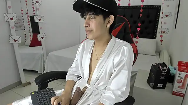 julian xx online show from February 24, 10:54 pm