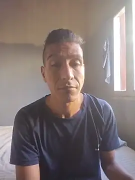 Rodrigohernan19 online show from April 10, 6:48 pm