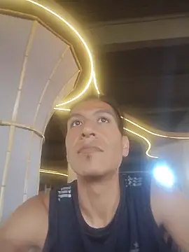 Rodrigohernan19 online show from April 5, 5:31 pm