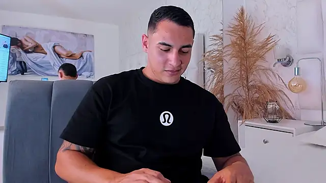 MassimoCo  online show from February 11, 10:59 pm