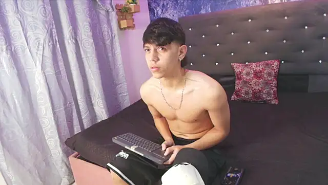 sebas pretty7 online show from January 6, 2:10 pm