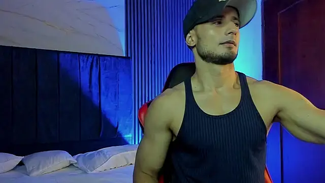 Adonys Lewis  online show from January 13, 8:30 am