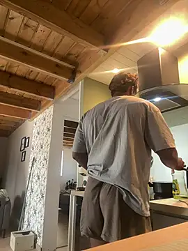 Axel black10 online show from April 12, 11:11 am