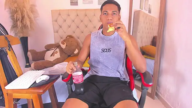 noah sthone online show from February 21, 10:38 am