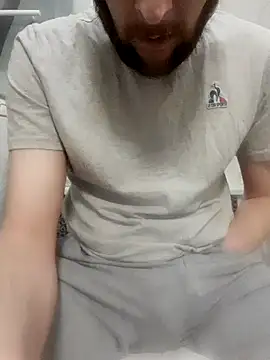 80julien online show from February 18, 1:42 pm