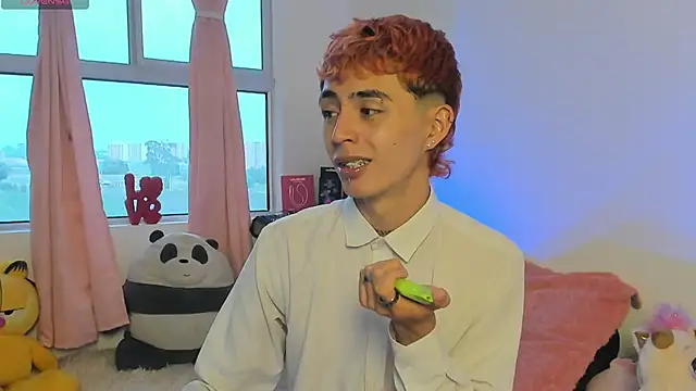 Maiky Cooper01 online show from March 5, 6:59 pm