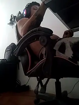 goonerboy20cm online show from March 22, 2:22 pm