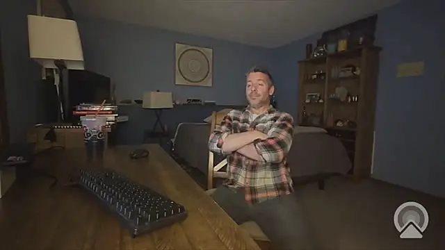 chrisw8140 online show from April 14, 5:29 am