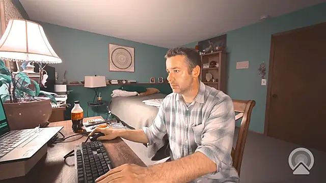 chrisw8140 online show from July 2, 5:35 am