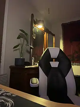 JoeyBlazy online show from April 27, 7:49 am