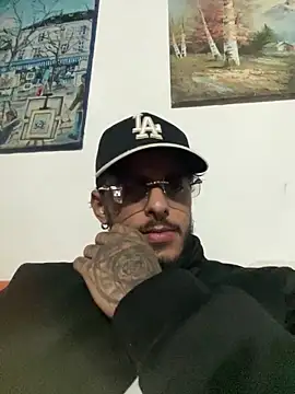 liyamjunior online show from February 7, 2:40 am