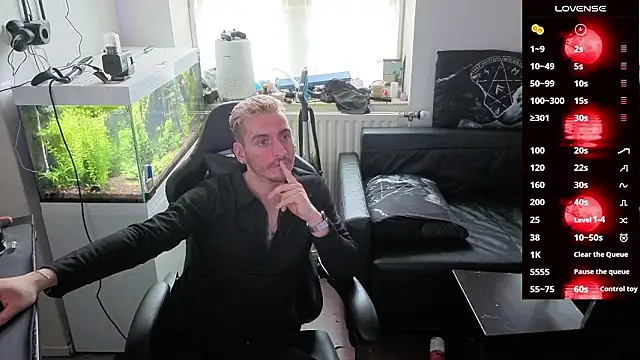 Rayzel White online show from March 17, 3:36 pm