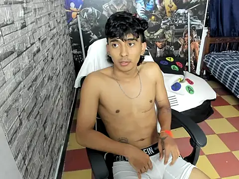 bracth  online show from February 10, 11:15 am