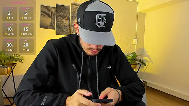 Nils saintt online show from February 6, 3:47 am