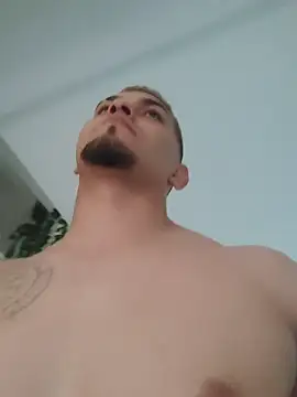 Ernesto23415 online show from February 13, 7:19 pm