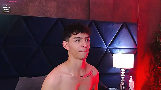 Logan Woods online show from March 3, 5:09 pm