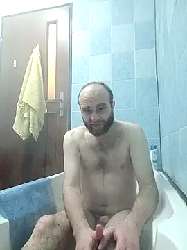 AlexanderArmani online show from February 4, 8:48 pm