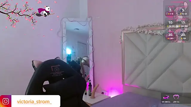 NOOAH TAY online show from April 10, 7:32 pm