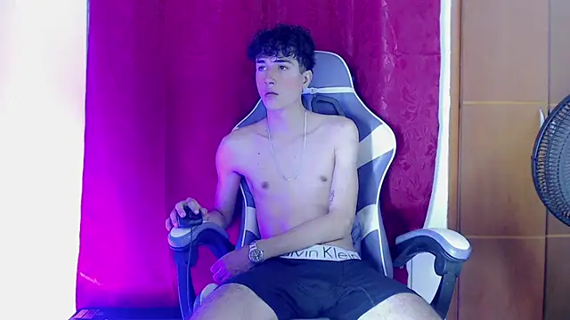 Johnny cagee  online show from February 8, 1:33 am