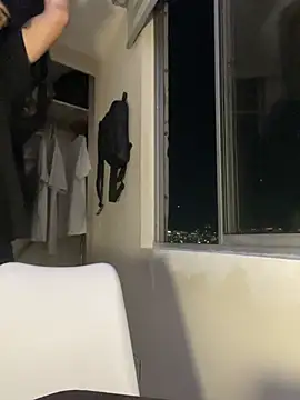 Maximuz1920 online show from February 5, 4:19 am