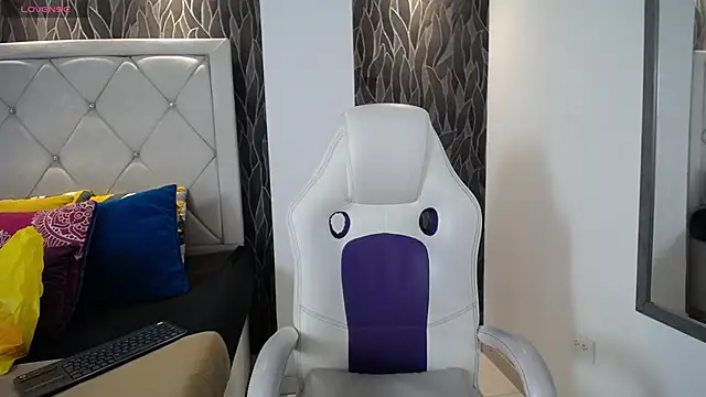 Dominik Souza online show from February 6, 1:19 pm