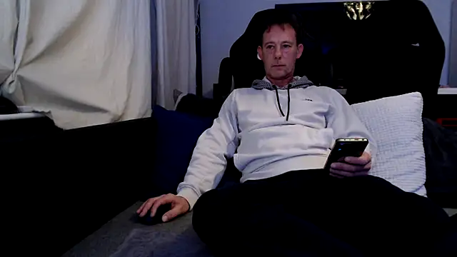 Sexy Ass Mike online show from February 9, 9:19 pm