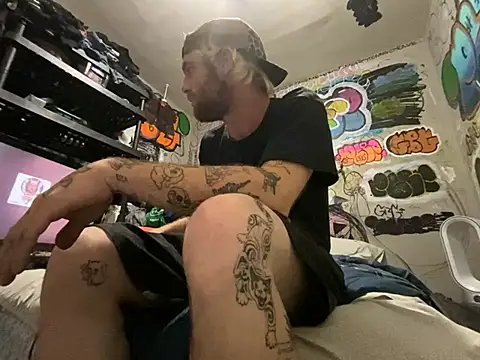 gothboiplzty online show from July 6, 2:52 am