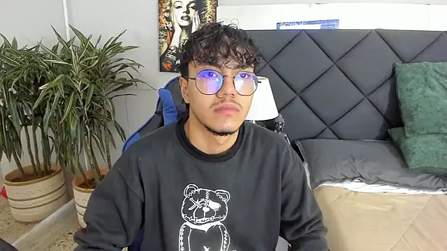 kai storn online show from March 3, 11:39 am