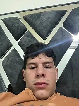 Andy12912 online show from March 27, 12:26 am